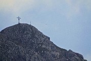 46 Zoom sulla croce di Corna Piana (2302 m)